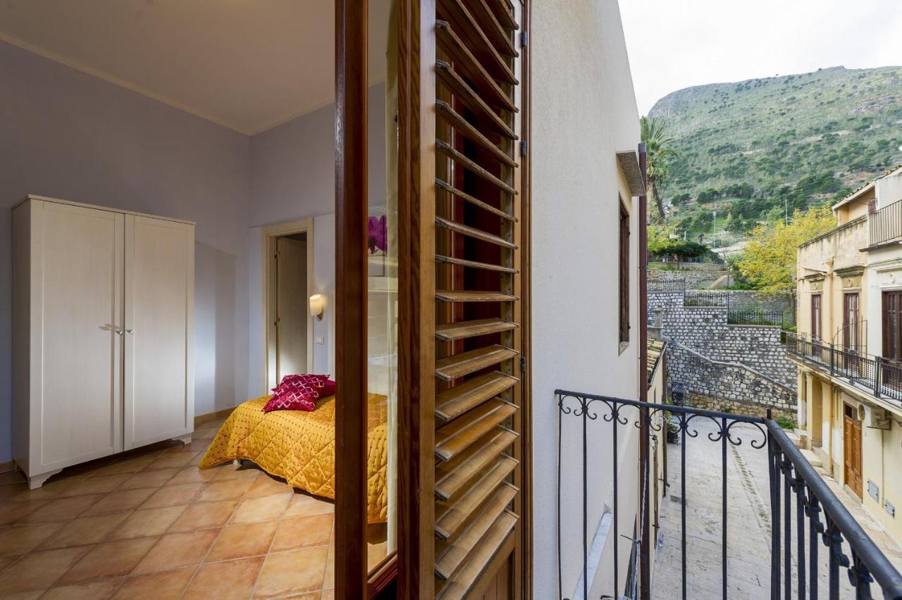 Badia Rooms & Breakfast Castellammare del Golfo Bagian luar foto