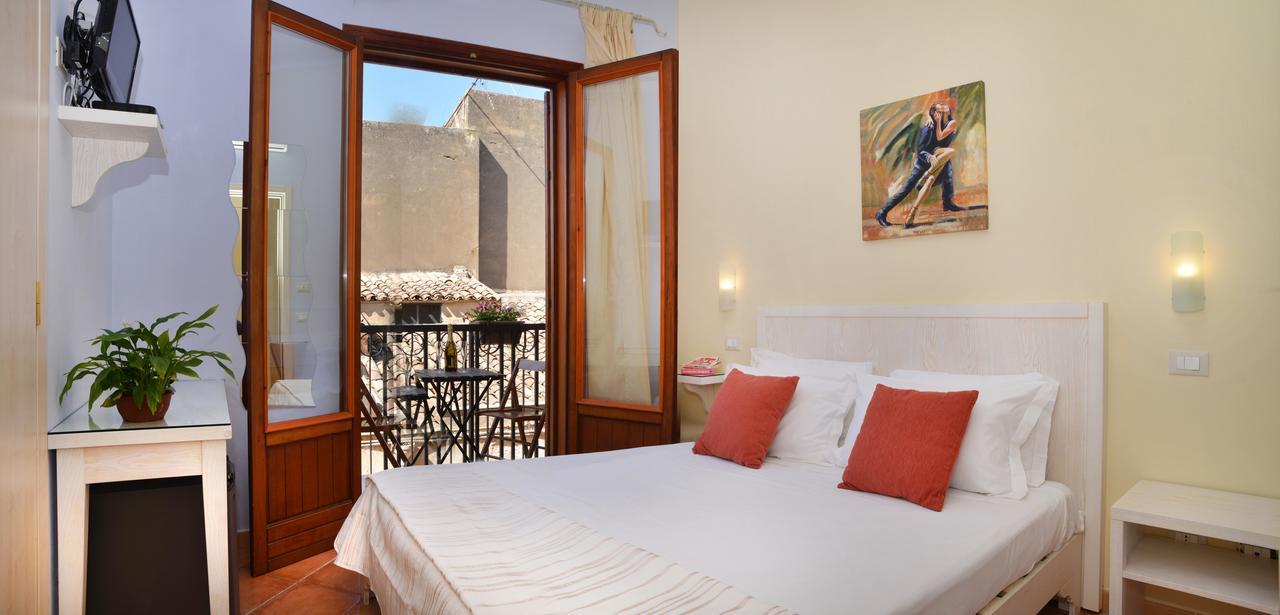 Badia Rooms & Breakfast Castellammare del Golfo Bagian luar foto